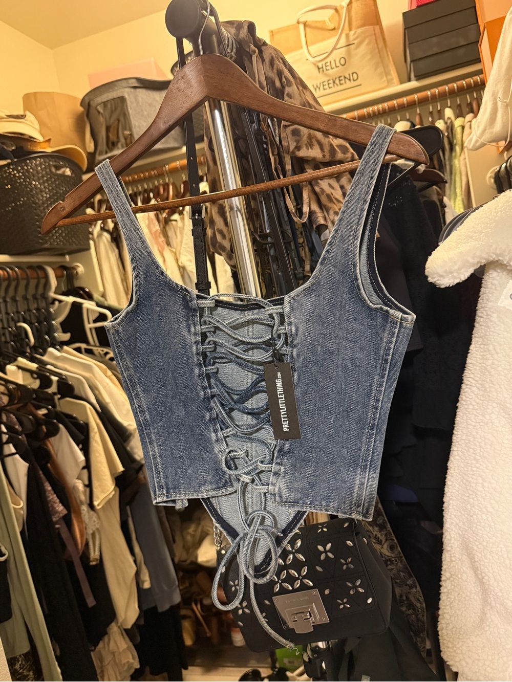 PrettyLittleThing Washed Blue Denim Corset crop top - Picture 3 of 8